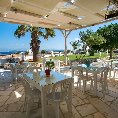 Fyrogenis Palace מלון דירות אמבלאס