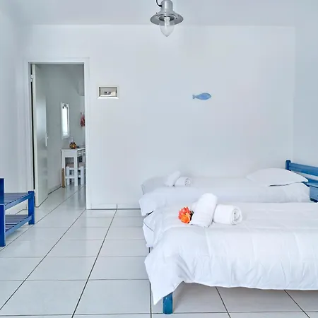 מלון דירות Fyrogenis Palace 4*