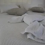 شقة فندقية Fyrogenis Palace