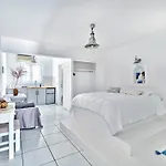 Fyrogenis Palace 4* אמבלאס