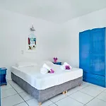 Fyrogenis Palace شقة فندقية أمبيلاس