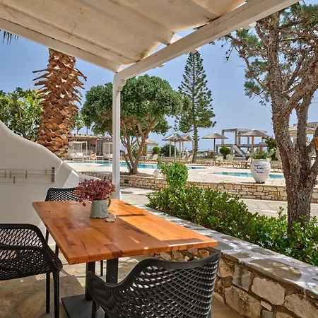 Fyrogenis Palace أمبيلاس